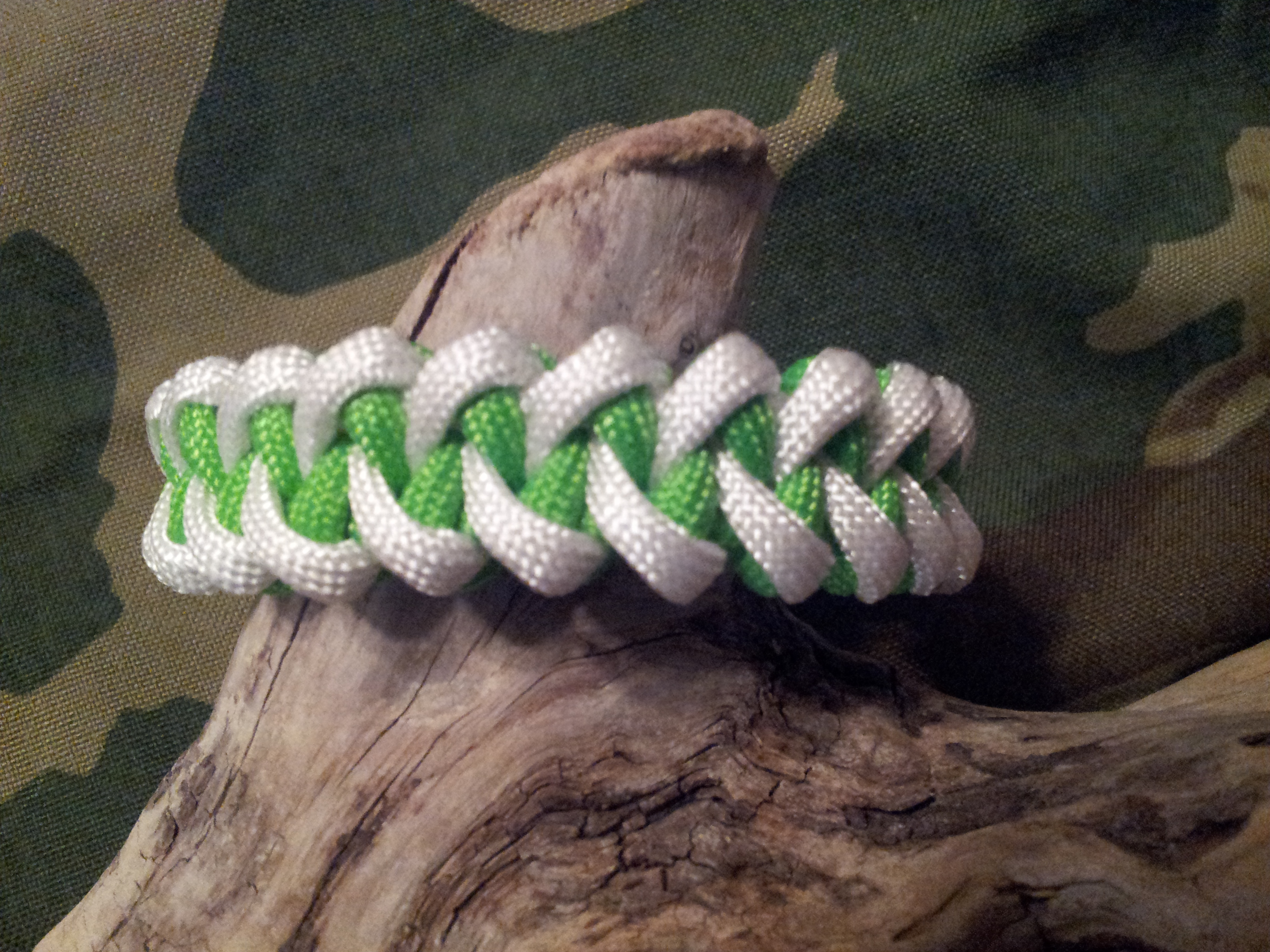 White and Lime Green Shark Jaw Bone Paracord Bracelet-